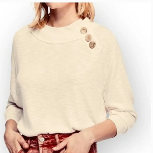 We the Free DON'T FORGET ME Top Sz L Cream Off Center Buttons Long Raglan Sleeve - Picture 3 of 6